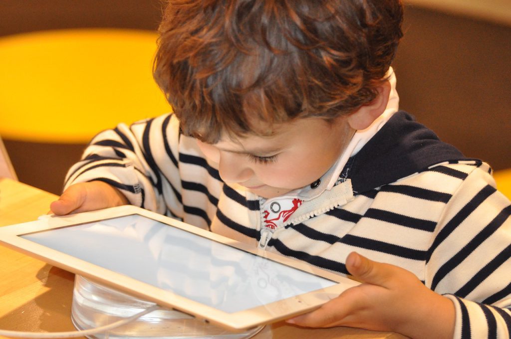 Jaki tablet dla dziecka wybrać?